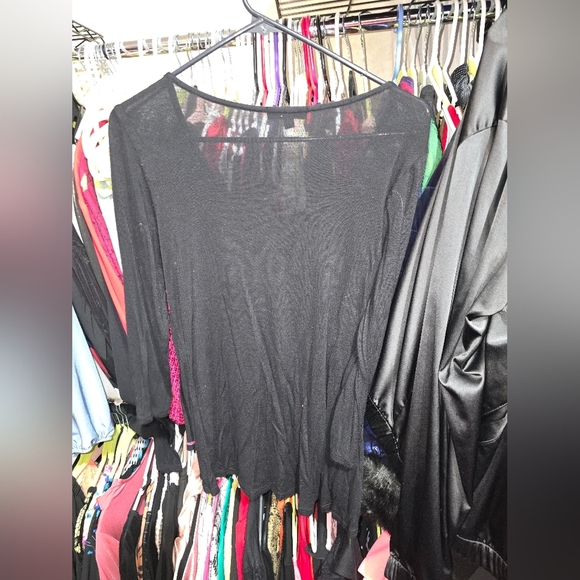 💋5/20 Love J top size medium - Picture 5 of 5